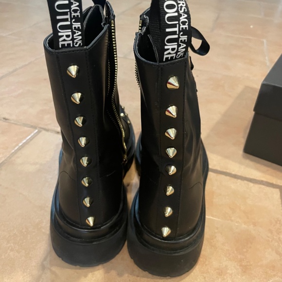 Versace Jeans Couture - Picture 14 of 16